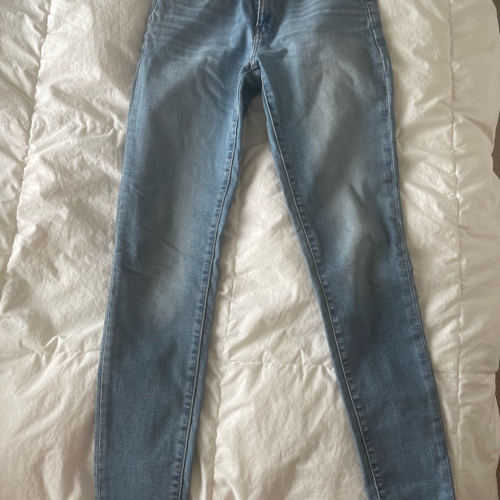 Levi's Light Wash Skinny Jeans